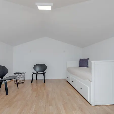 Daire Beachfront Split