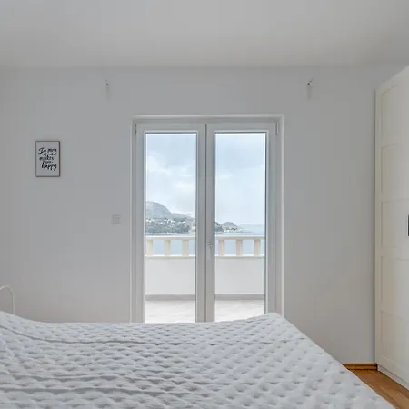 Daire Beachfront