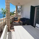 Apartment Beachfront Split