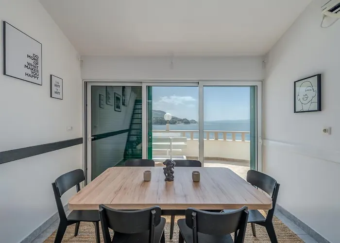 Apartment Beachfront